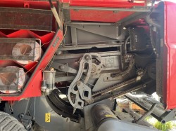 2011 Massey Ferguson 2150, Standard Packer