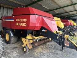 2000 New Holland BB960, Square Baler
