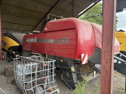 2011 Case LB433 (New Holland BB9080), Square Baler