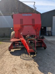 2005 Massey Ferguson 190, Standard Packer
