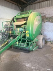2012 McHale V640, Round Baler