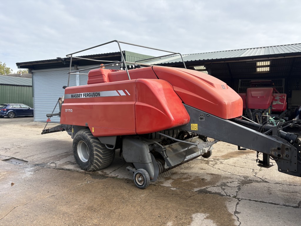 2008 Massey Ferguson 2170, Standard Packer 2008 Massey Ferguson 2170, Standard Packer