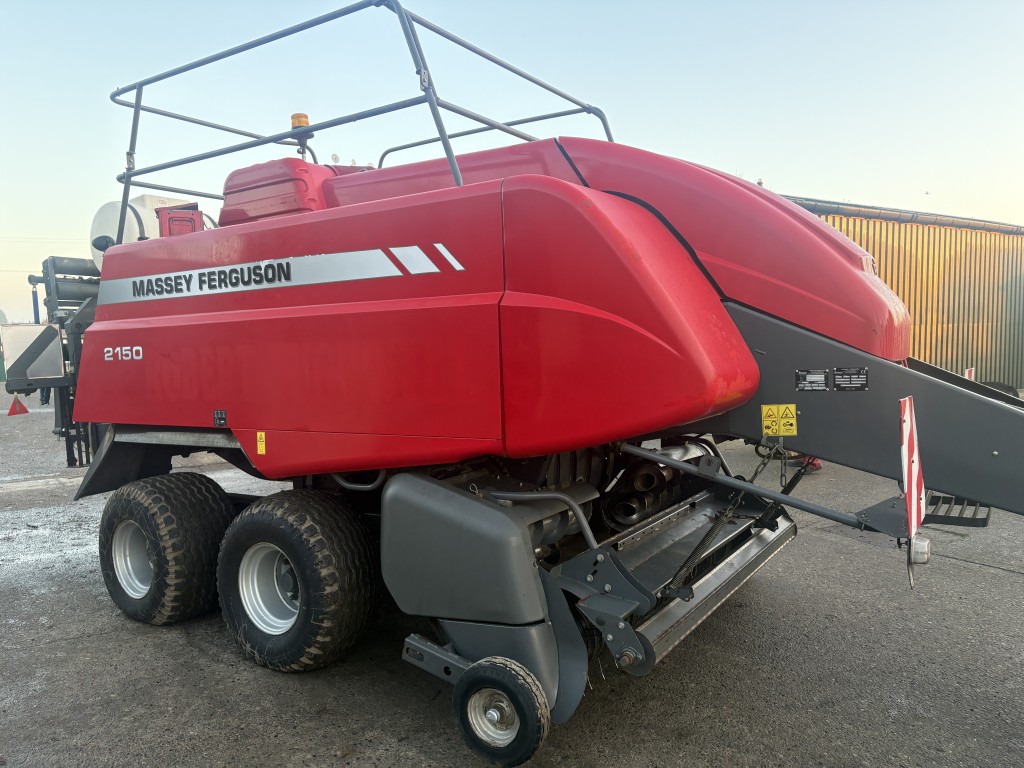 2013 Massey Ferguson 2150, Standard Packer 2013 Massey Ferguson 2150, Standard Packer